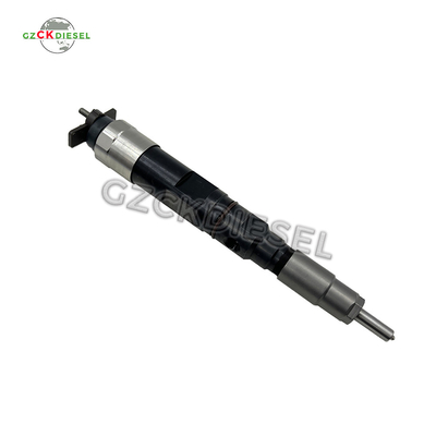 Injektor bahan bakar 095000-5200 RE518724 RE524363 SE501938 untuk Mesin 6081